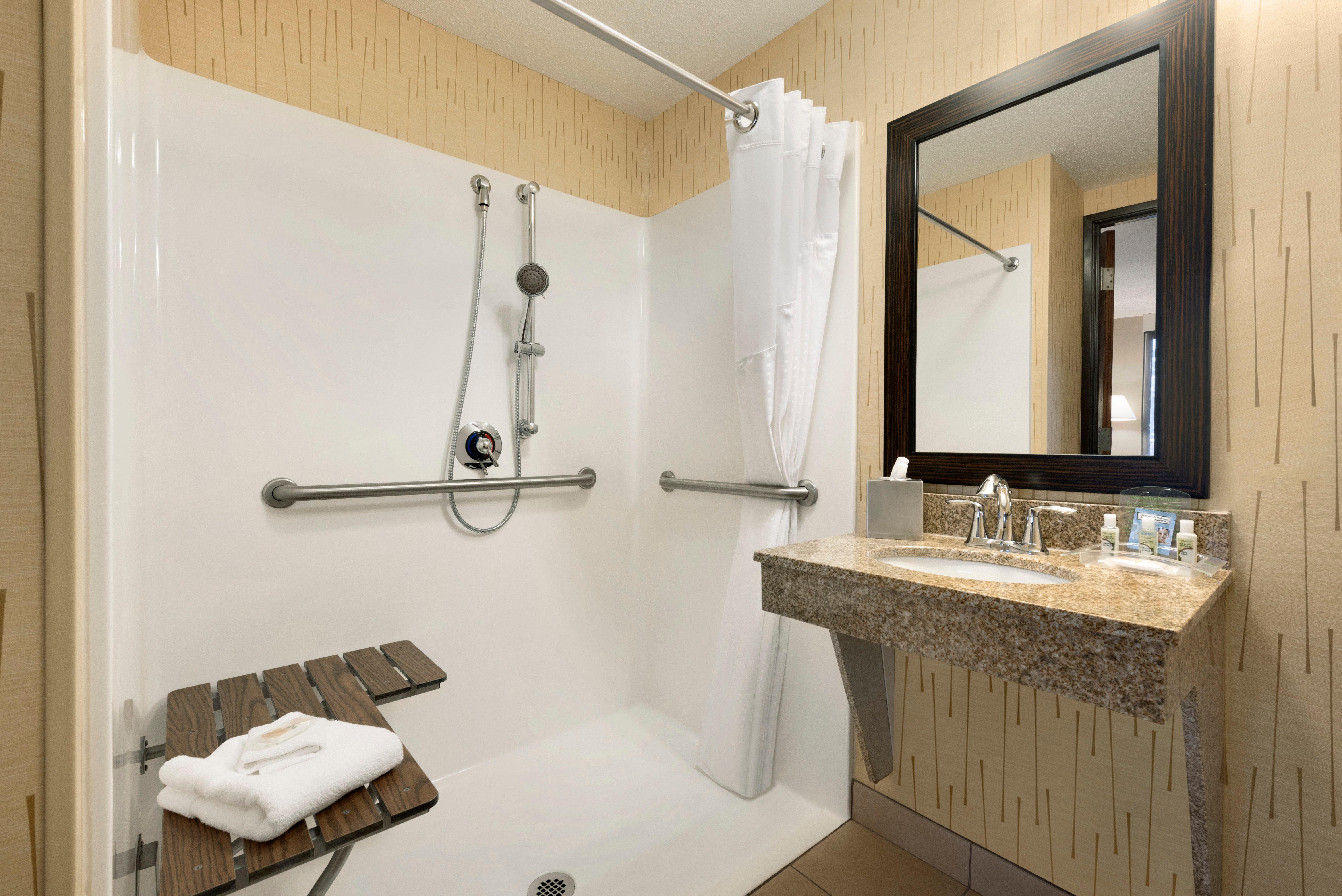 Hotel & Duluth-downtown By Ihg 3*
