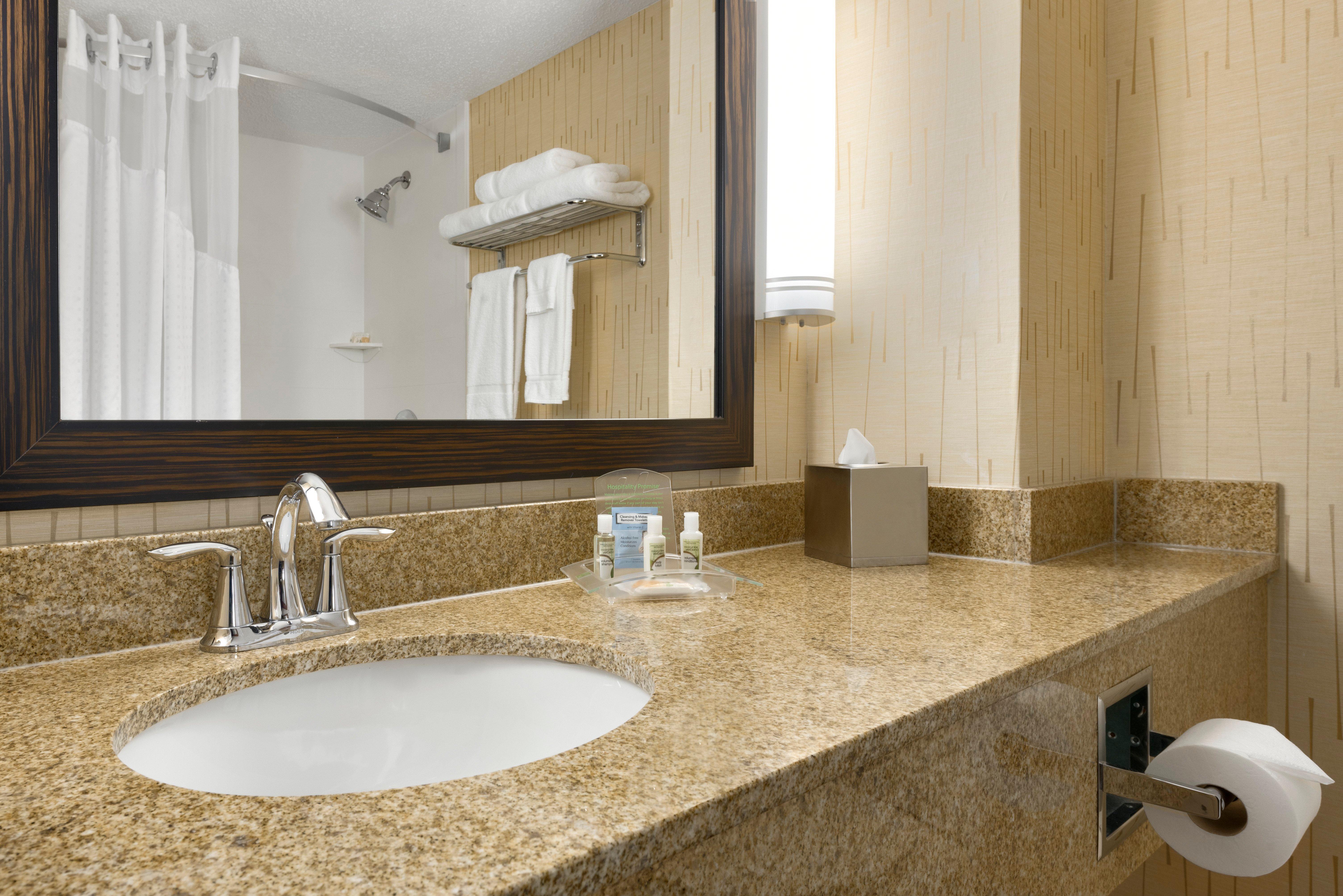 Hotel & Duluth-downtown By Ihg 3*